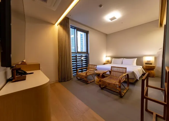 Hound Haeundae Signature 2* Pusan