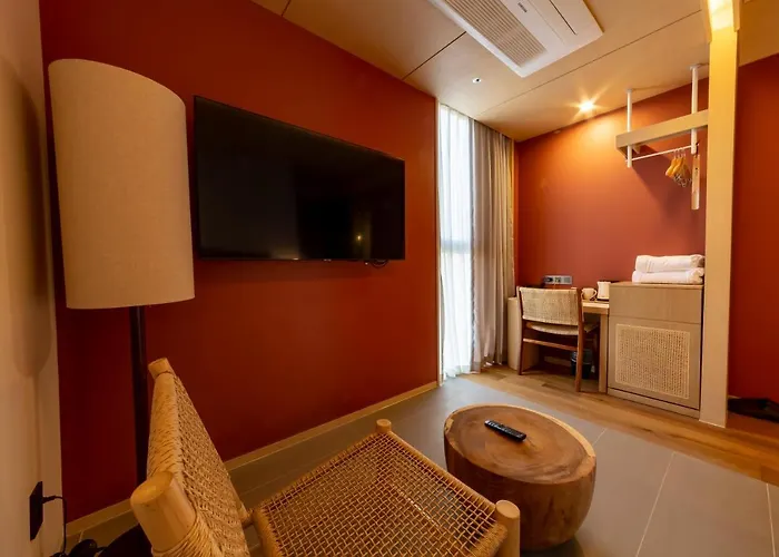 Hound Haeundae Signature Hotel 2*