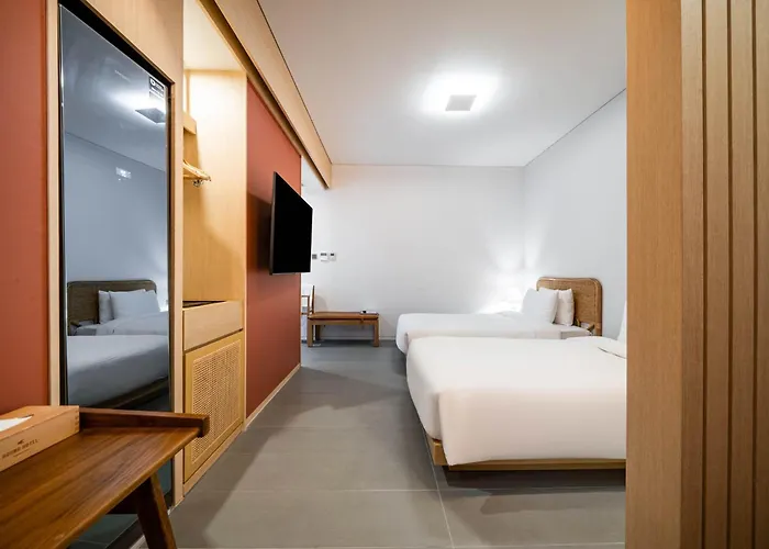 Hound Haeundae Signature Hotel